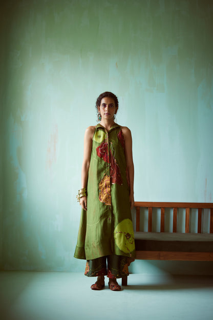 Green Hand Embroidered Bandhani Tunic Set