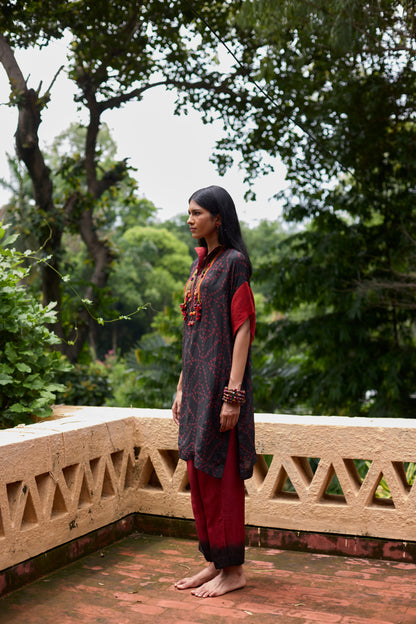 Black & Red Silk Bandhani Ombre Dyed Kurta Set