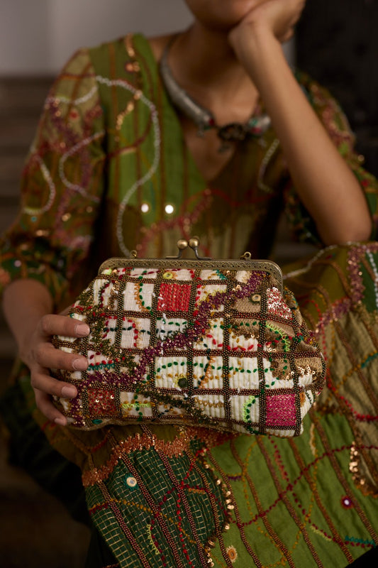 Safed Gulab Bag