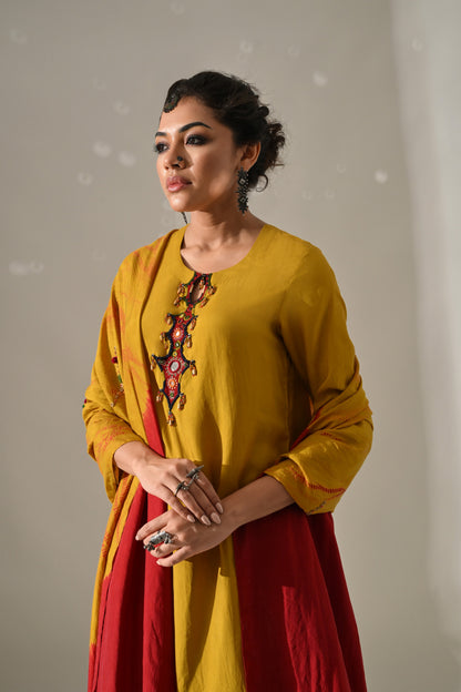 Yellow Orange Placement Tie Dye Kurta Set